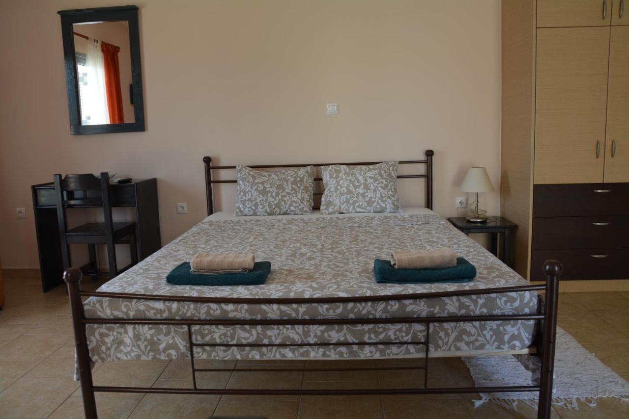 Lotus Sea View Studio Apartment 2 Lixouri Esterno foto