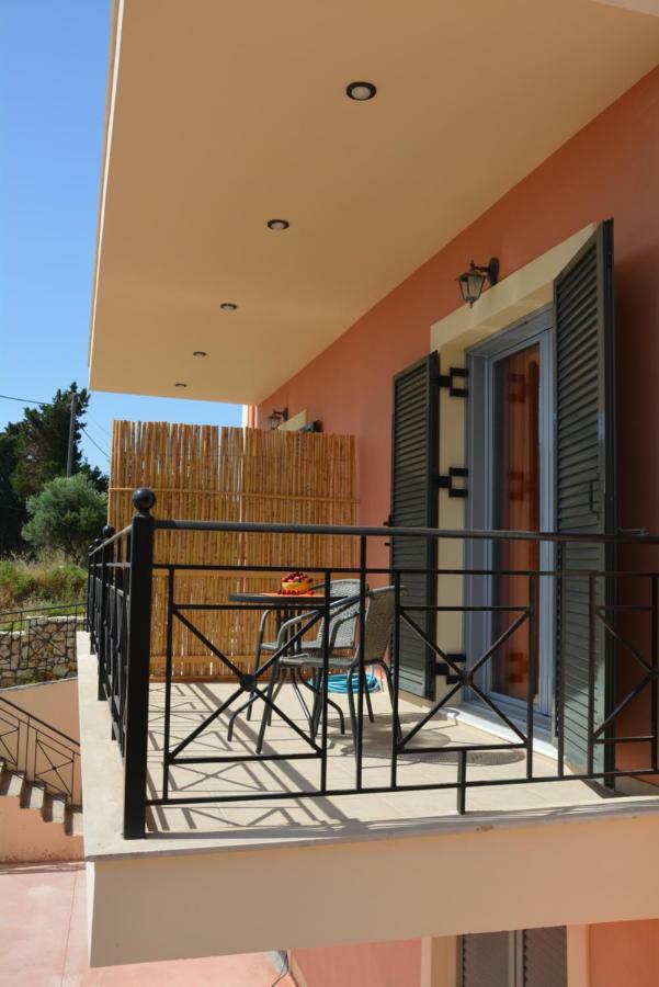 Lotus Sea View Studio Apartment 2 Lixouri Esterno foto