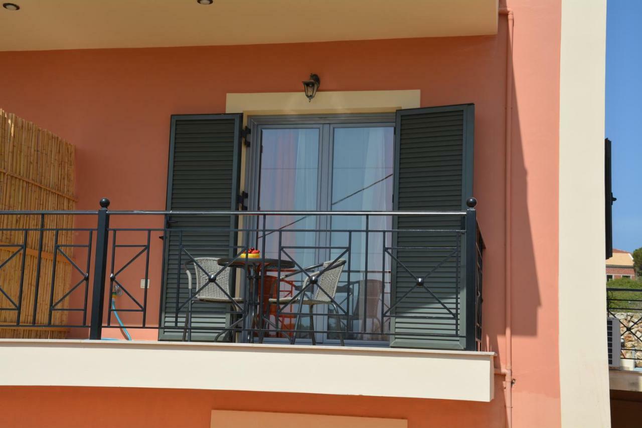Lotus Sea View Studio Apartment 2 Lixouri Esterno foto