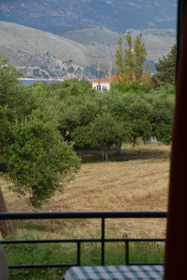 Lotus Sea View Studio Apartment 2 Lixouri Esterno foto